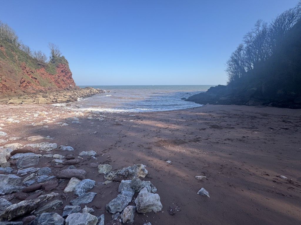 Lot: 49 - FIRE DAMAGED FORMER BEACH CAFÉ - View of the beach from the building